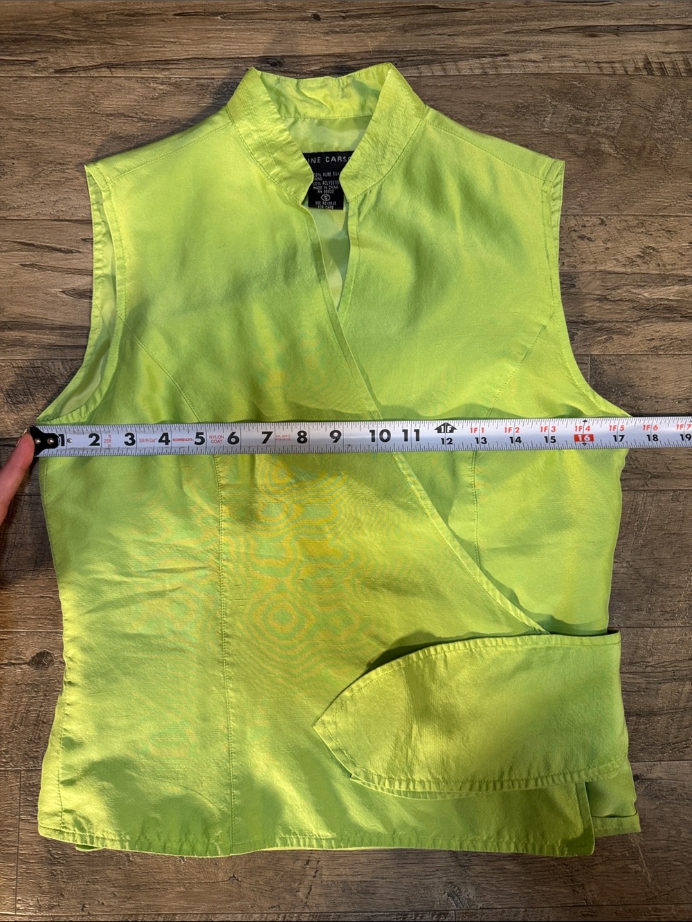 Anne Carson 100% Silk Lime Green Sleeveless Wrap Blouse - Size S - Picture 7 of 8